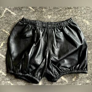 Nununu Genuine Leather Girls Size 10-11 Bubble Short